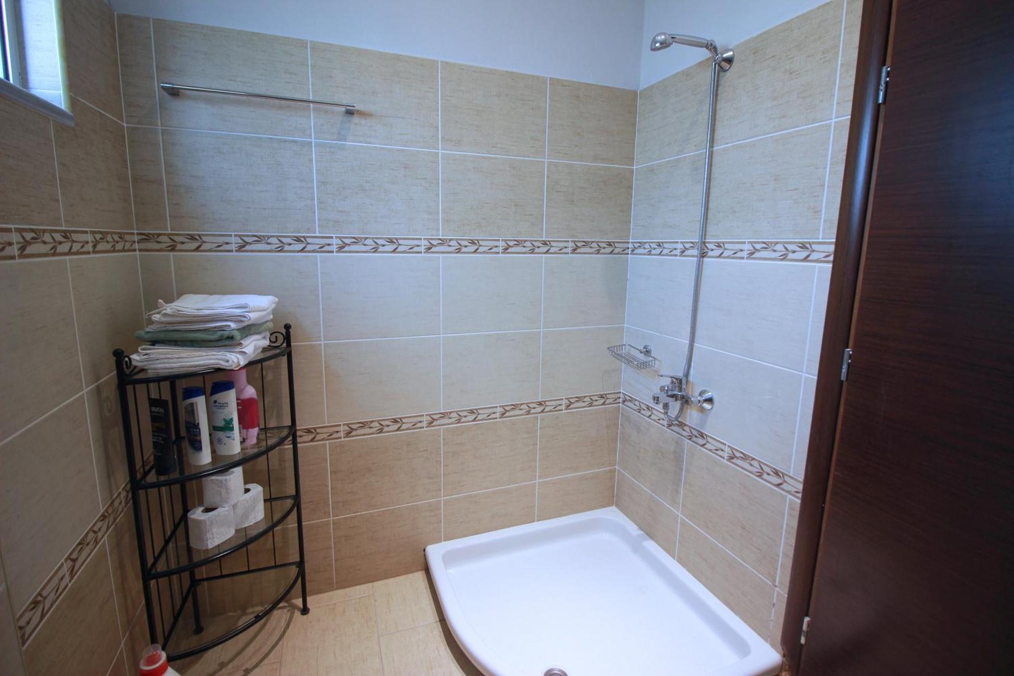 Apartament Duzgo Gjirokastër Buitenkant foto